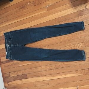 Gap true skinny 27 4T mid rise jeans